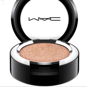 New in box! YES TO SEQUINS MAC Dazzleshadow